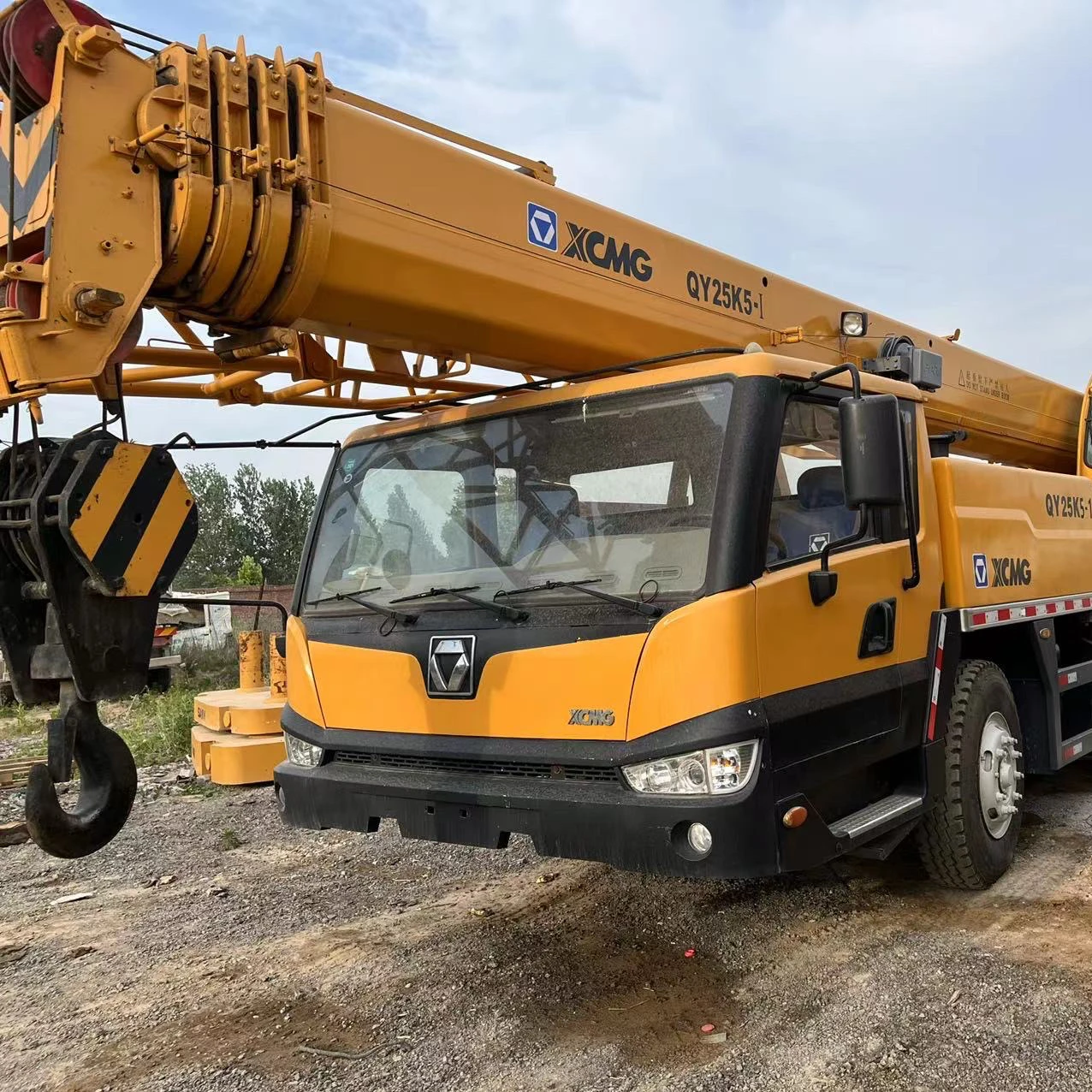 Used 25ton crane XC MG QY25K5 QY25K used 25ton truck crane for sale in good condition