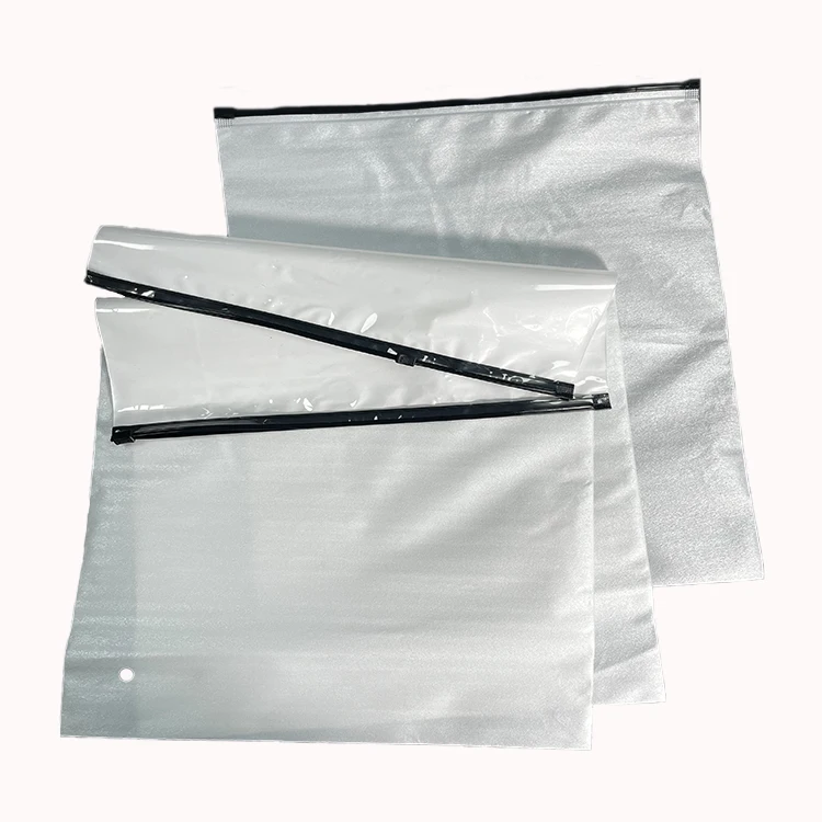 Высокое качество в наличии новая упаковка одежды жемчужная хлопковая прозрачная пластиковая черная сумка на молнии с застежкой-молнией для