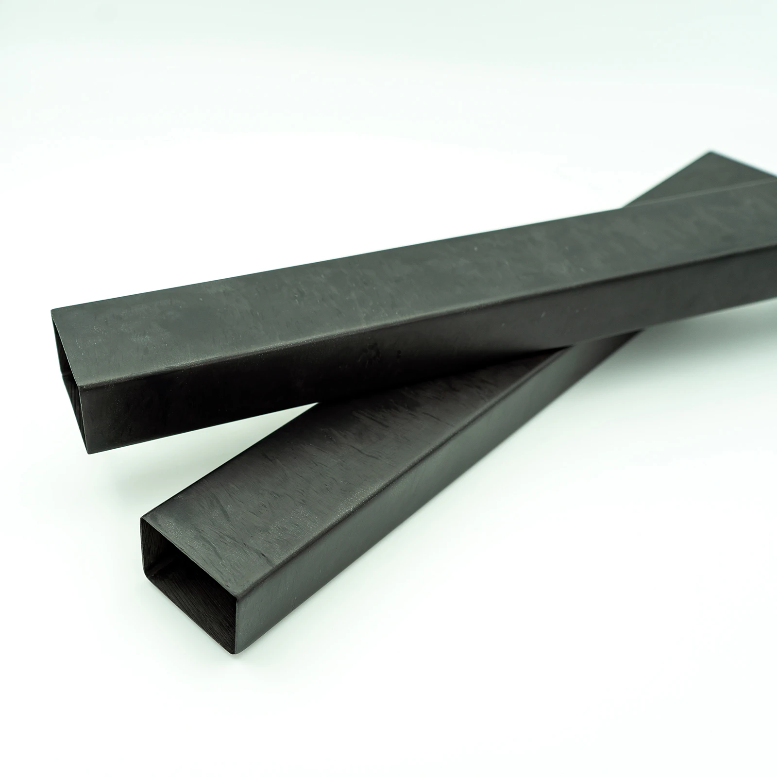 Manufacturers sell carbon fiber tubes, carbon fiber square tubes, carbon fiber products