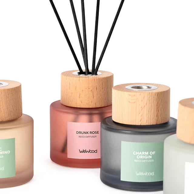 Vietnam Custom Printed Fragrance Wooden Cap Empty Reed Glass Diffuser Bottles And Box With Sticks