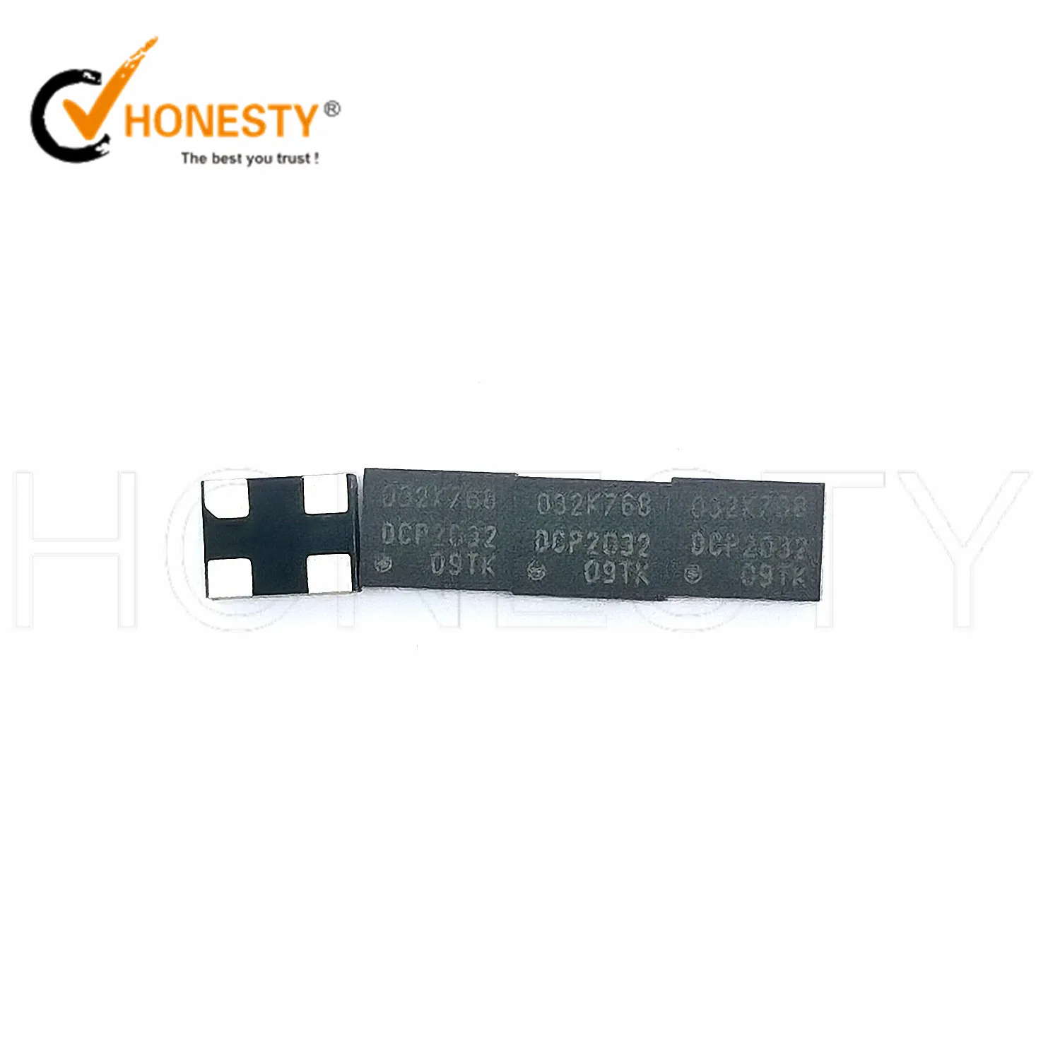 Crystal oscillator  DSC6083CI2A-032K768 	 MEMS OSC XO 32.7680KHZ CMOS SMD Crystal oscillator resonator