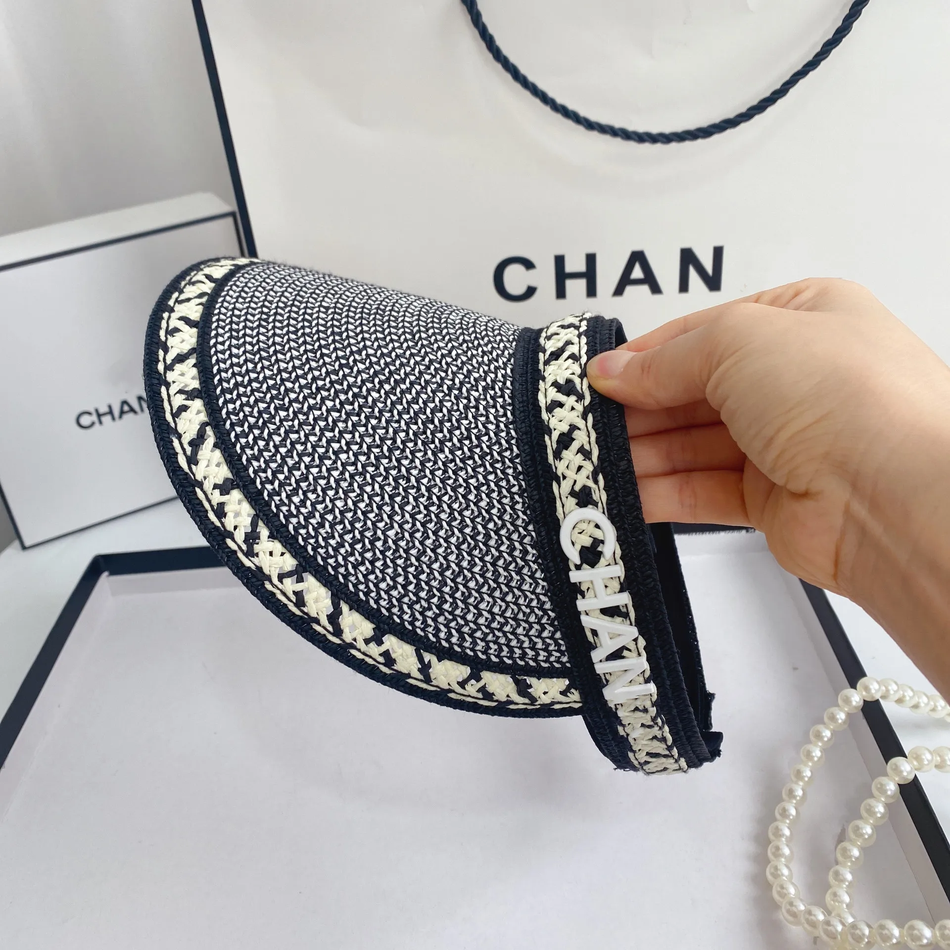 2022 New arrival summer Fashion Designer sun hat brand Casual Shade Outdoor Visor Straw Cap headband empty top hat