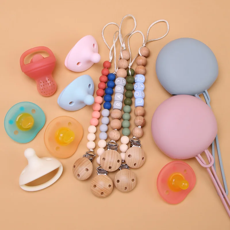 Wholesale Wooden Kids Beads Teething Pacifier Clip Case Holder Silicone Baby Chain Pacifier Clip