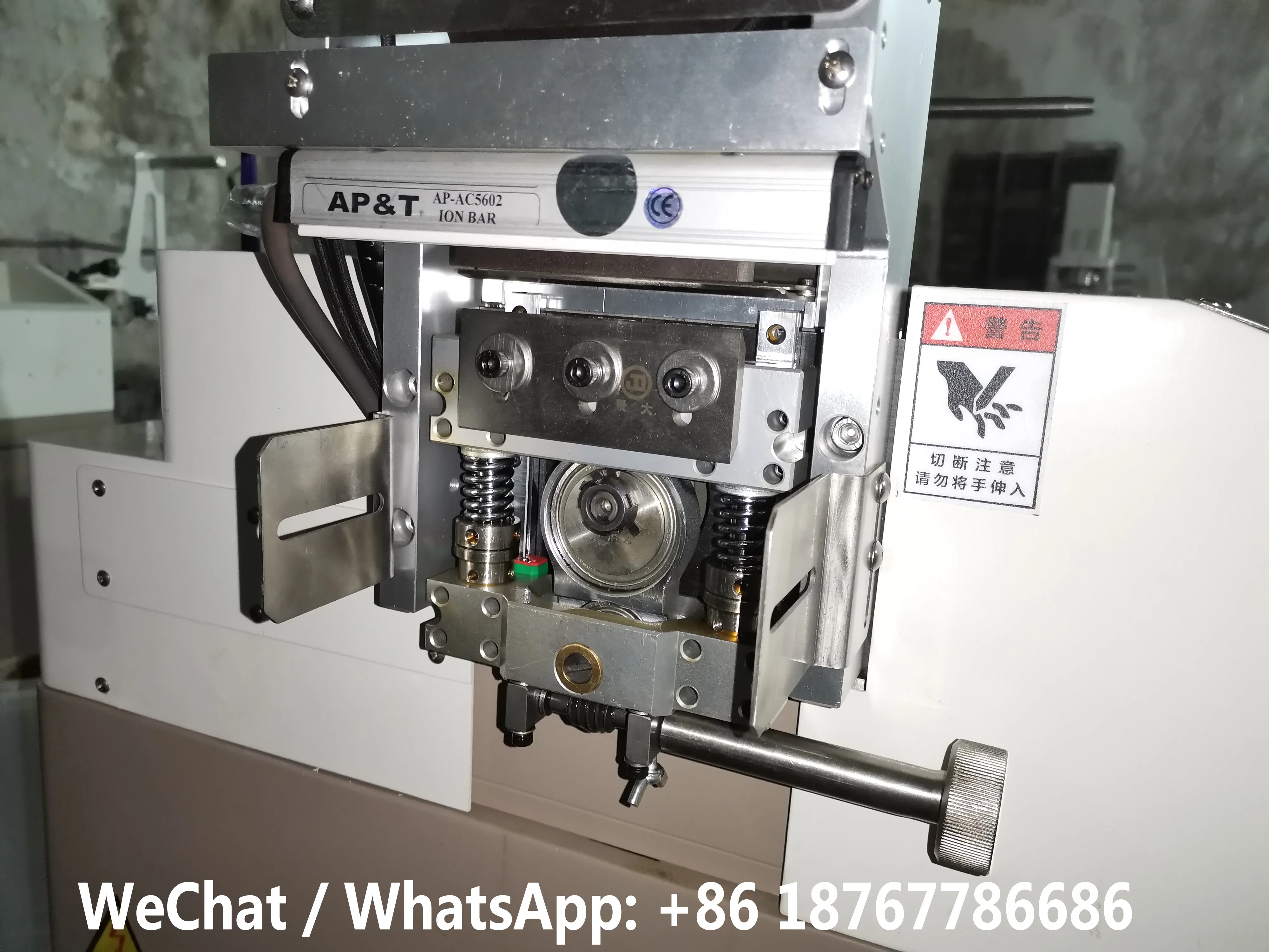 JC-3080 Jingda Super Fast Ultrasonic Label Cutting Machine for Polyester Satin Ribbon and Garment Wash Care Labels