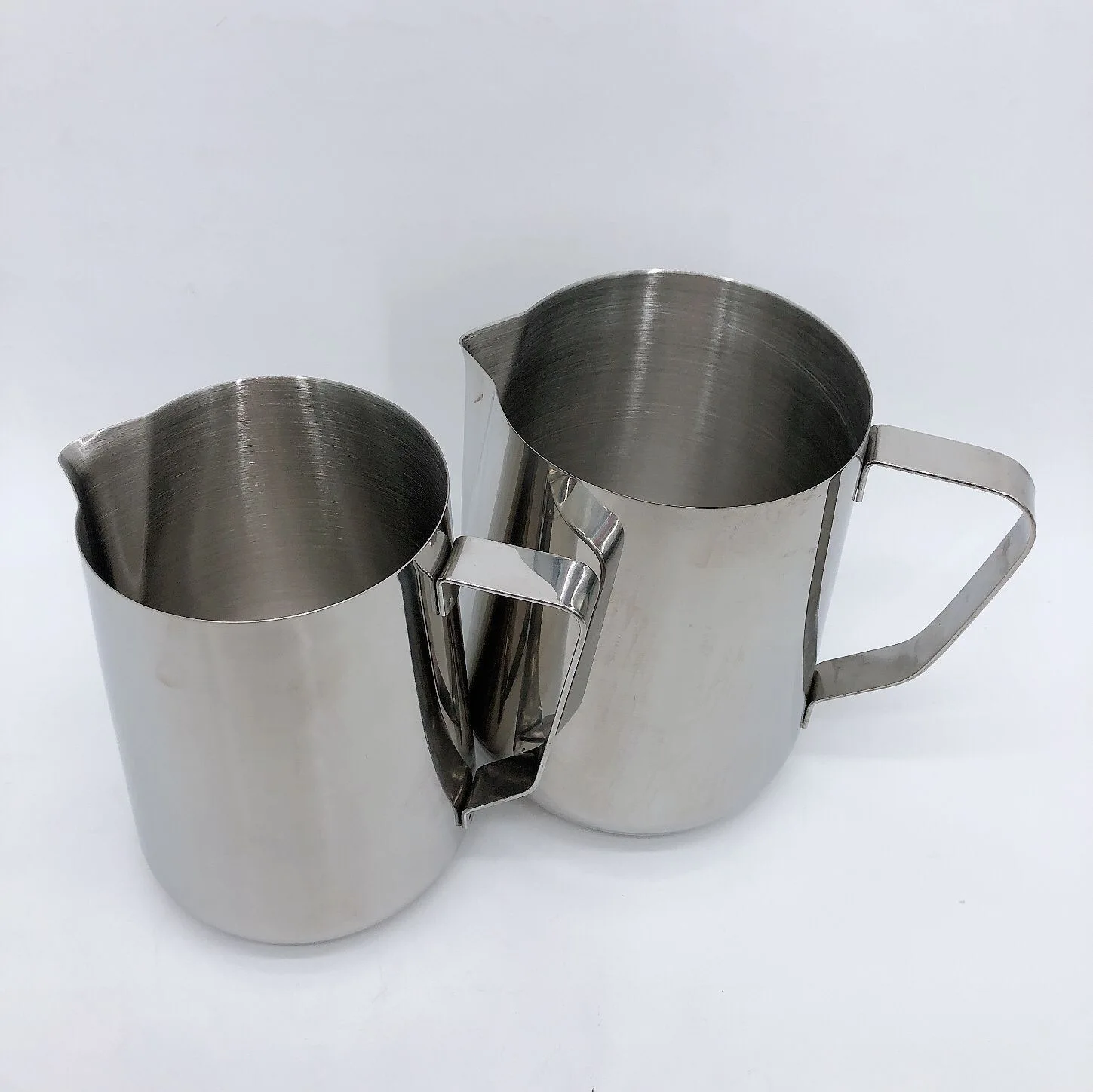 Efficient Candle Making Tools: 1000ml Wax Melting Pitcher, Candle Pouring Pitcher, and Wax Measuring Container