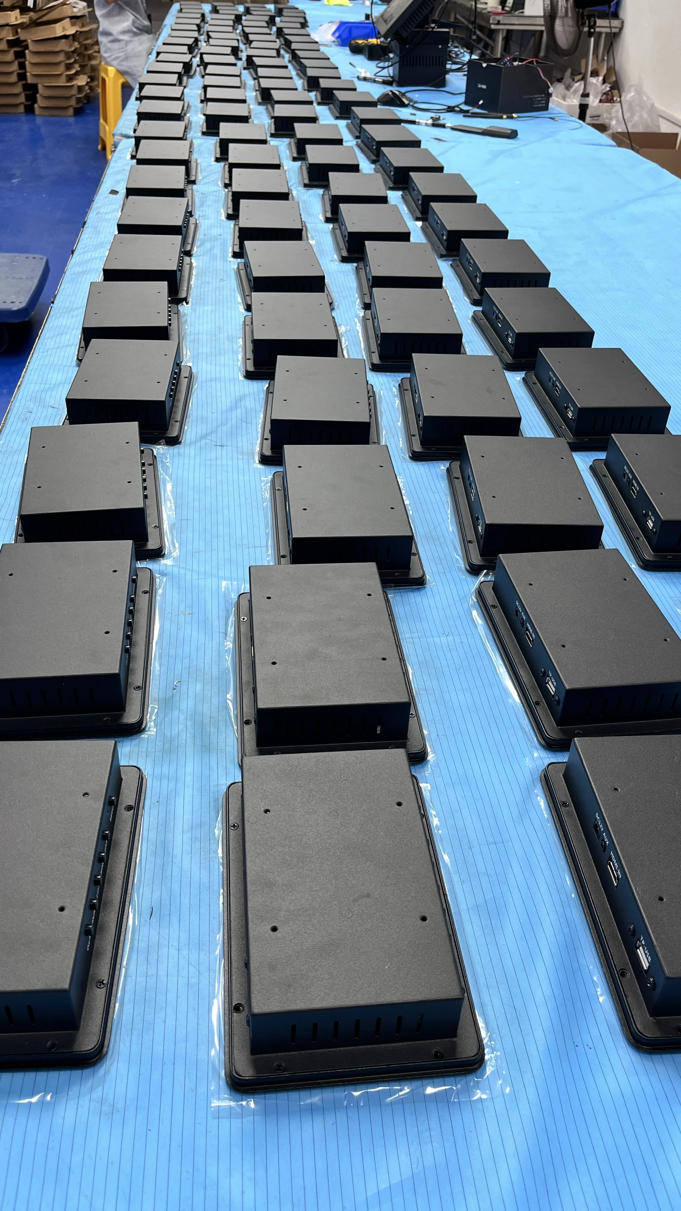 Thick Style Embedded High-brightness LCD Display 7 inch 1024x768 TFT IPS Screen 1000Nits HDMI-I Input VGA Board LCD Monitor