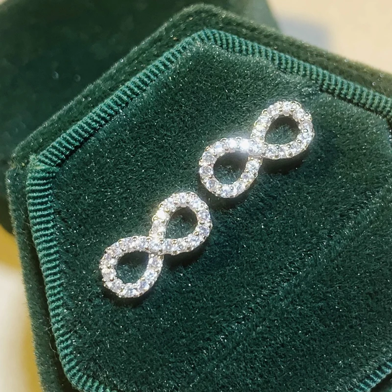 CAOSHI Trendy Unique Infinity Shape Cubic Zircon Stud Earrings Factory Price Small Simple Silver Color Earrings Women