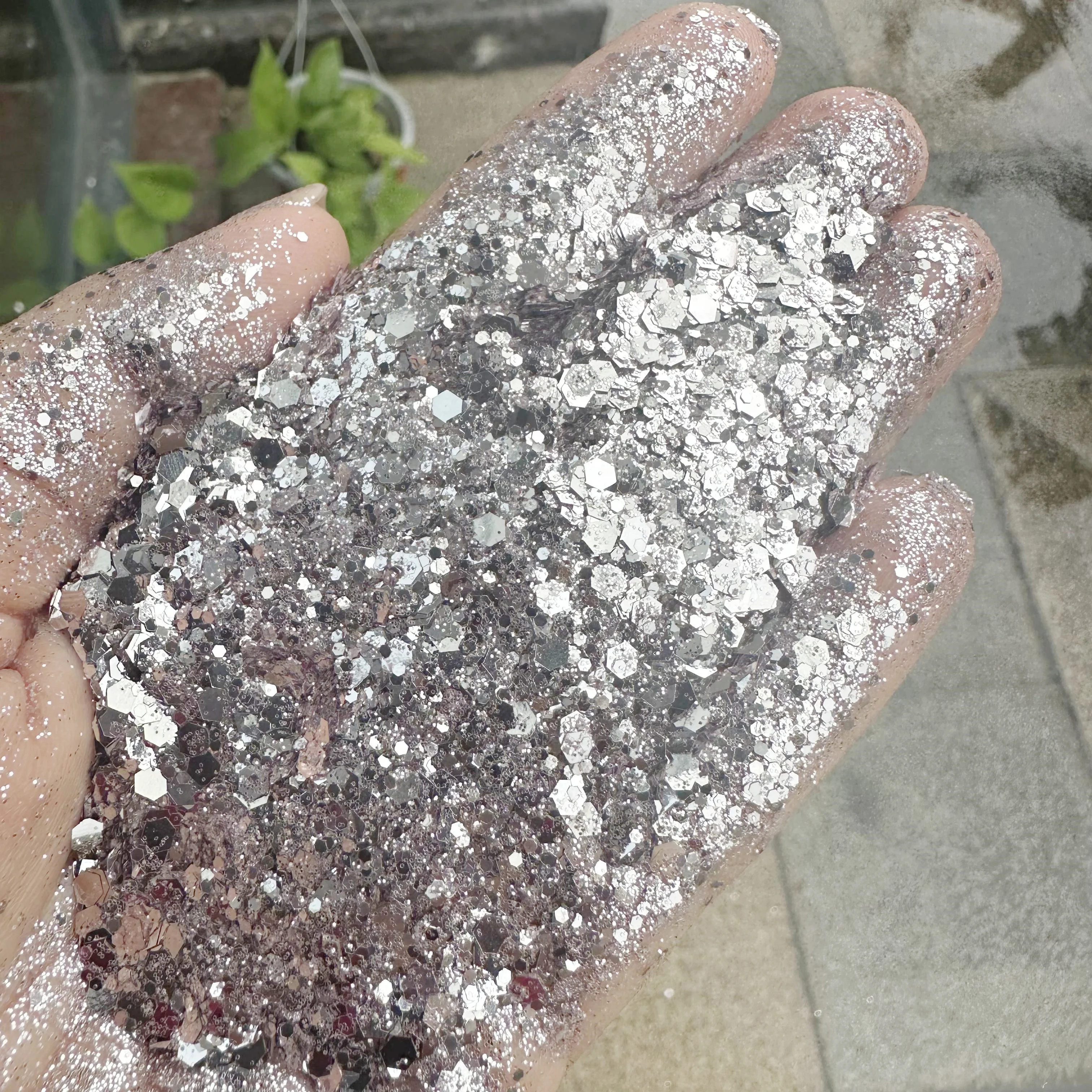 Wholesale New Bulk Polyester Resin Epoxy Floor Metallic Purplish Grey Glitter Chunky Glitter Mix For Painting