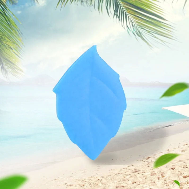 High Quality Portable Camping Silicone Maple Leaf shape Cup Drinking Foldable Cup for Kids