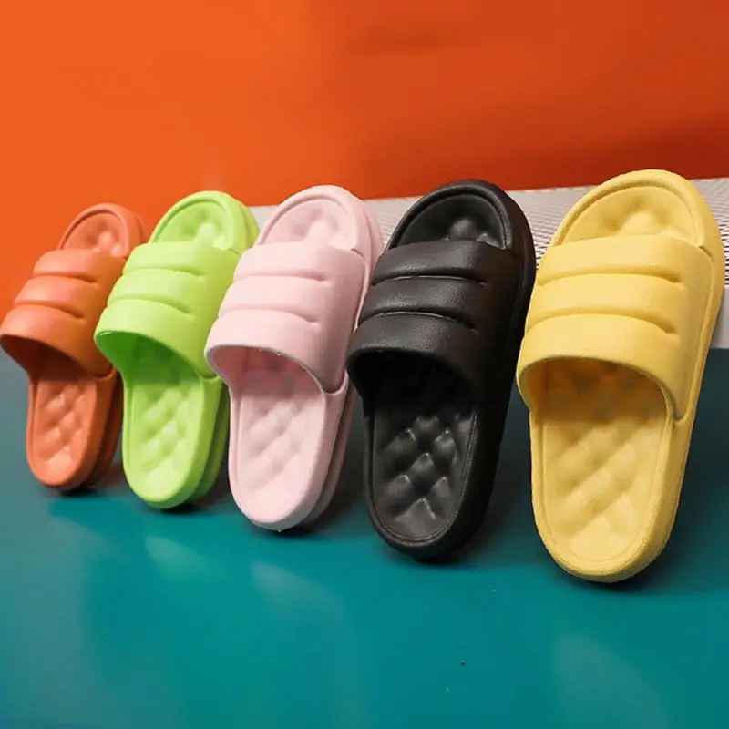 Fashion Women Slippers Wholesale Women  EVA Injection Sandals Bath Beach And Indoor Slides On Slippers