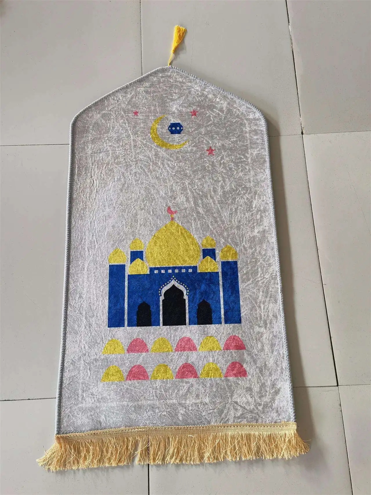 Shinny Velvet Thick Machine Woven Wholesale Muslim Design kids Prayer Mat