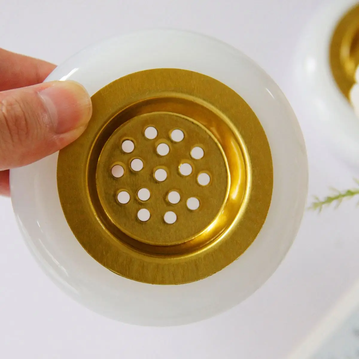 Supplier Deco Incense Burner Incense Holder Deco Essential Aromatherapy Bukhoor Crystal Home Advanced Technology Golden White