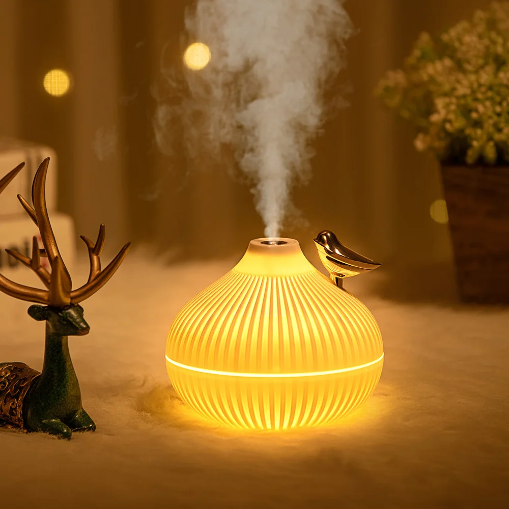 customization Delicate Portable 300ml Aroma Diffuser For Home Car Office And Decoration Three color night light Humidifier