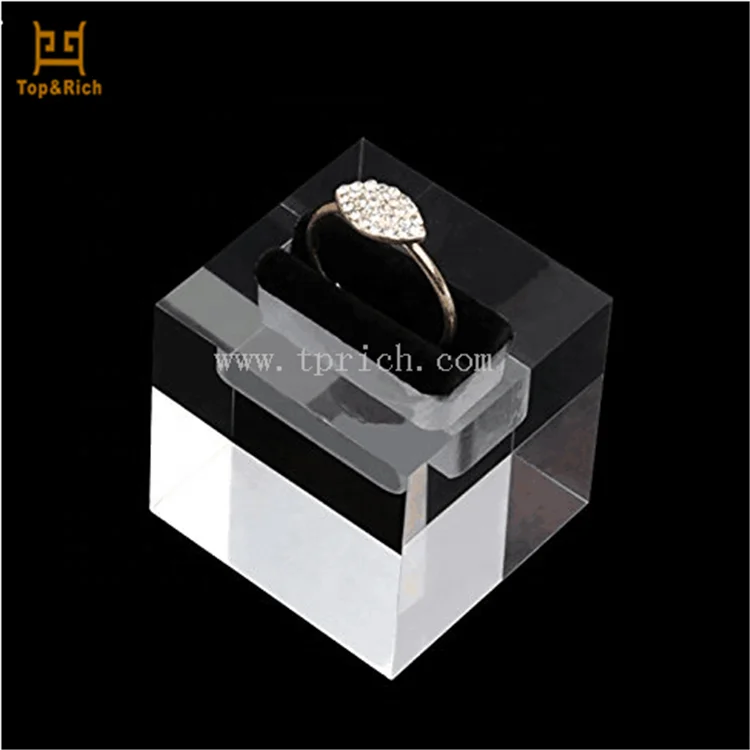 Clear Plexiglass Finger Ring Display Acrylic Jewelry Display Block