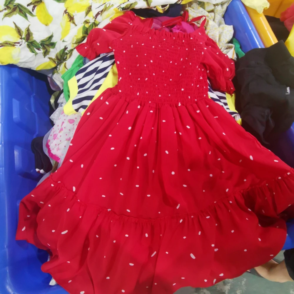 Wholesale Premium Second Hand Clothing for Kids Thrift Bales Mix-Winter Tops T-Shirts Skirts for Boys Girls Made of Cotton