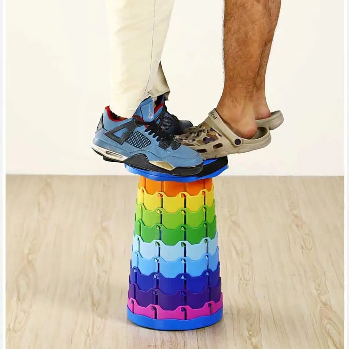 Free sample fast delivery Hot selling Outdoor Plastic Retractable Folding Stool Camping Fishing Stool Travel foldable step stool