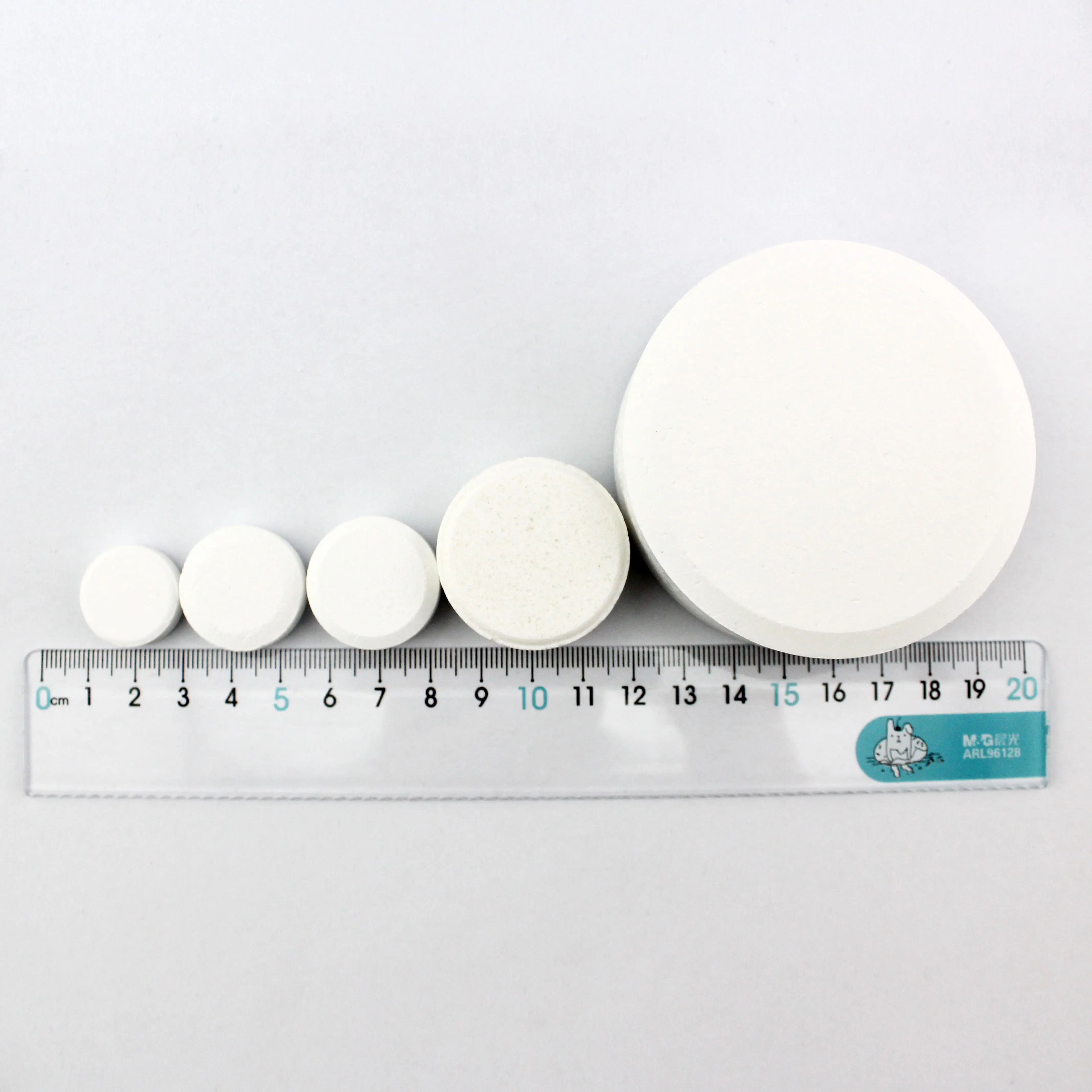 Hot sales water treatment chemicals tcca 90 chlorine tablet tcca 90% tablet 1-200g