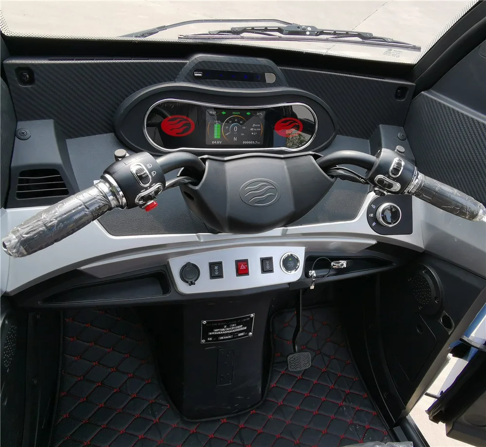 3 Wheels new energy small electric car 2 seater vehicles cabin scooter