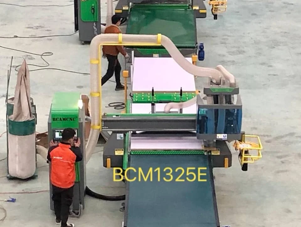 Top quality and hot sale wooden door design furniture making machine for drilling, cutting, milling function BCM1325E