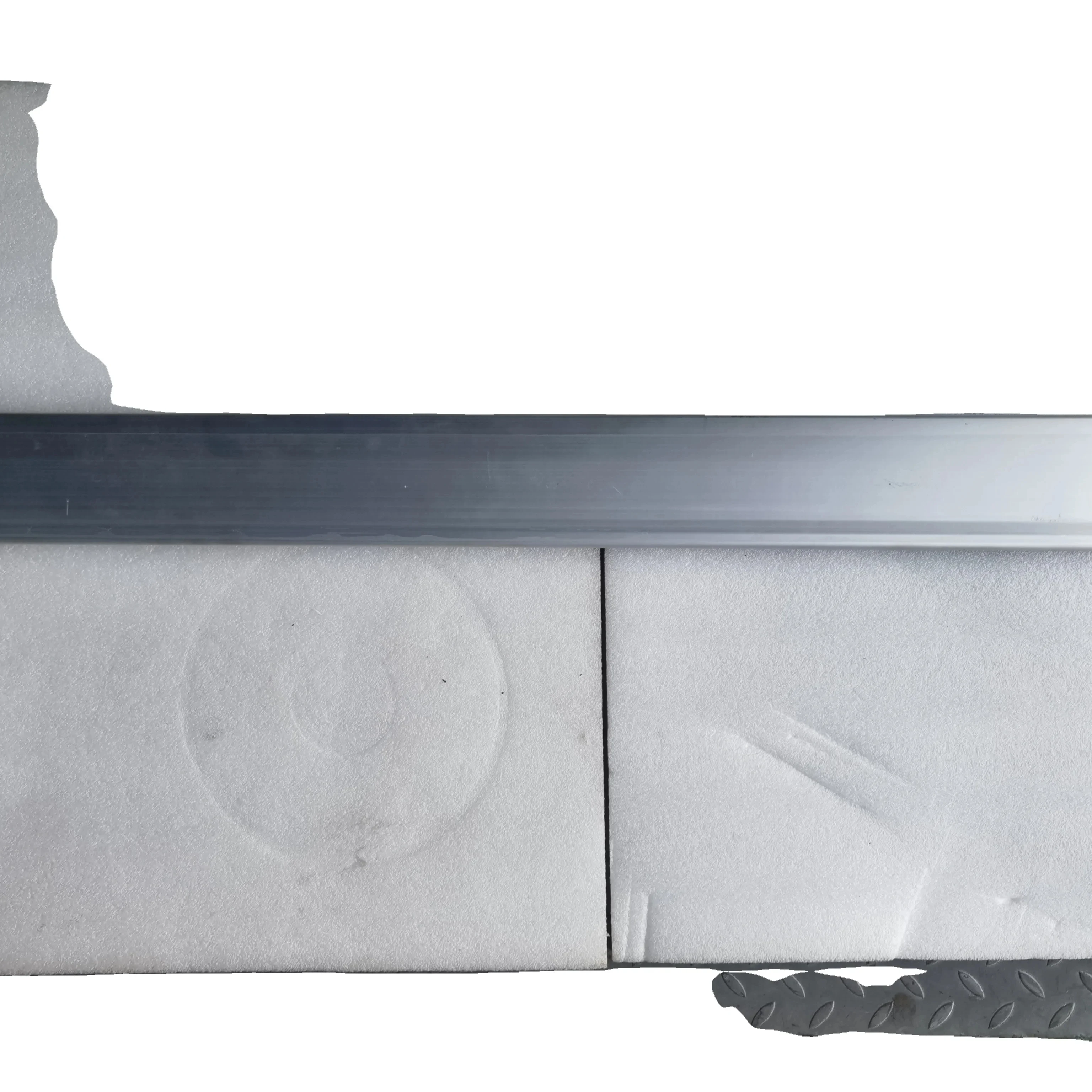 712W41673-0073 China National Heavy Duty Truck Shandeka Spare Parts Aluminum Alloy Side Protection 915