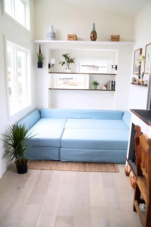 SIP structure mobile China prefab travel trailer house, movable caravan