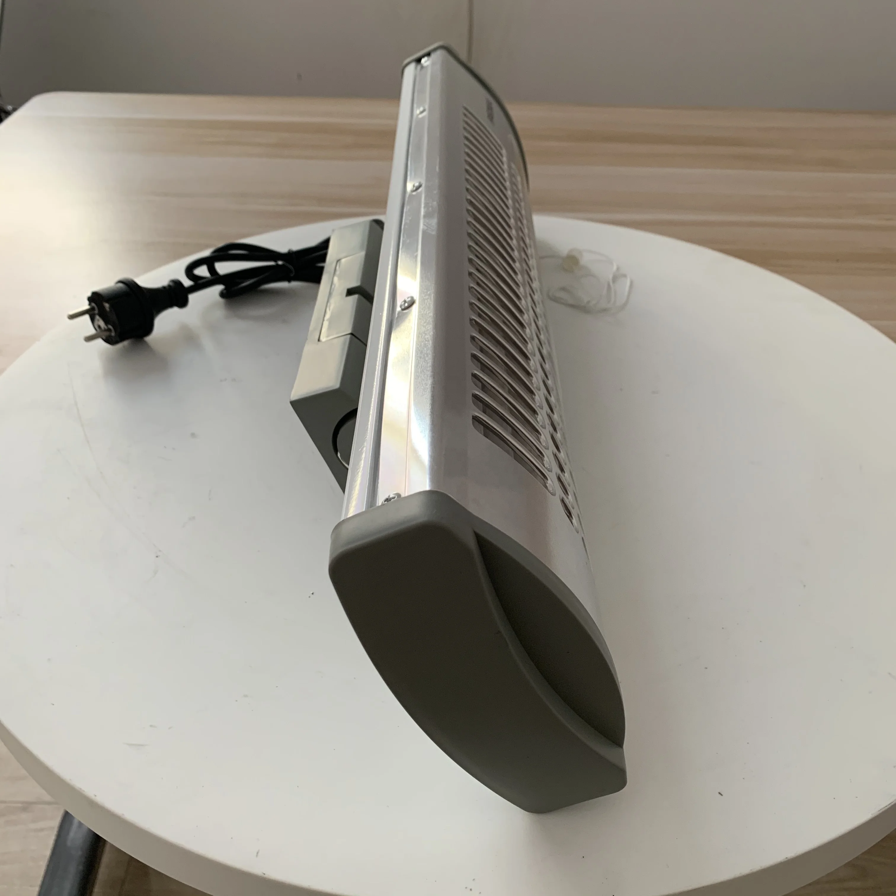 
mini1200W or 1500W electric quartz wall mounted heater with cb 