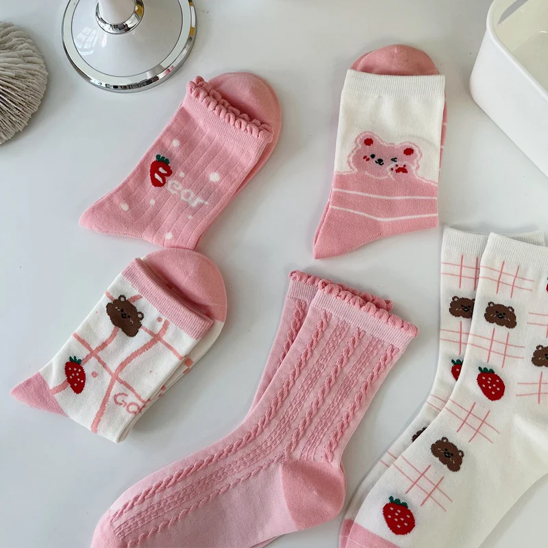 Funny cartoon rabbit strawberry sock breathable Cotton Japanese Korean socks custom logo OEM design pink lace crew socks