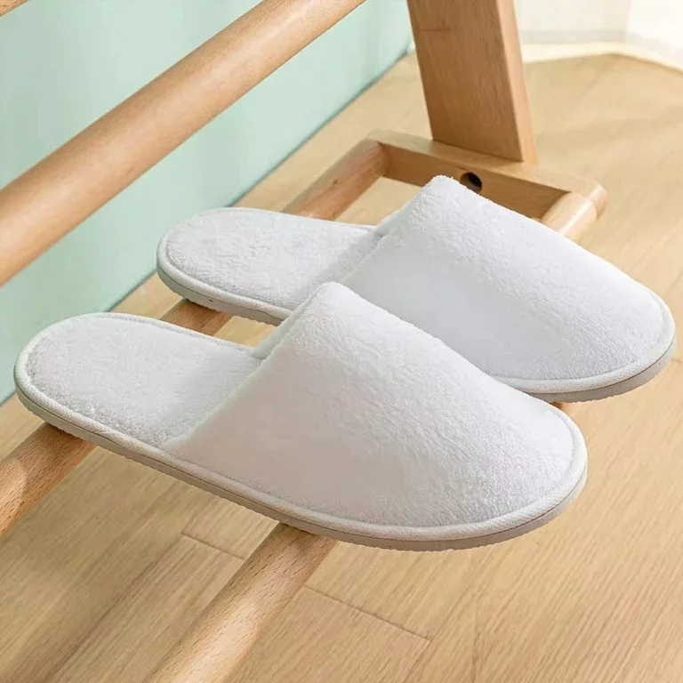 Wholesale Disposable Cheap Hotel Room Slippers Comfortable Felt Sole Slides Slippers For Women