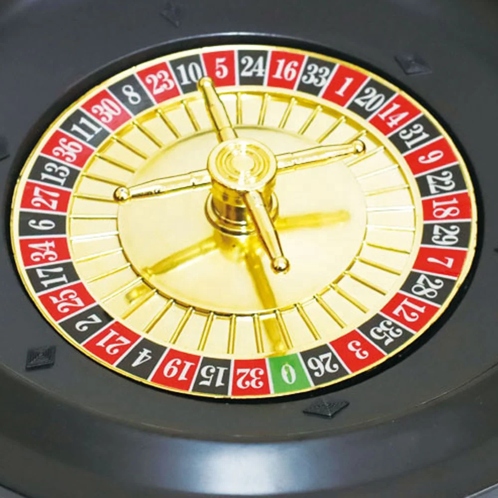 EASTOMMY ET-105095 Hot Selling Russian Roulette Poker Game Wooden Turntable Poker Party Game Decorate Game