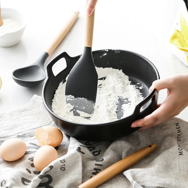 9Pcs Kitchen Utensils Set Cheap Non-stick Heat Resistant Silicone Frying Shovel Cooking Tools With Wooden Handles 1788