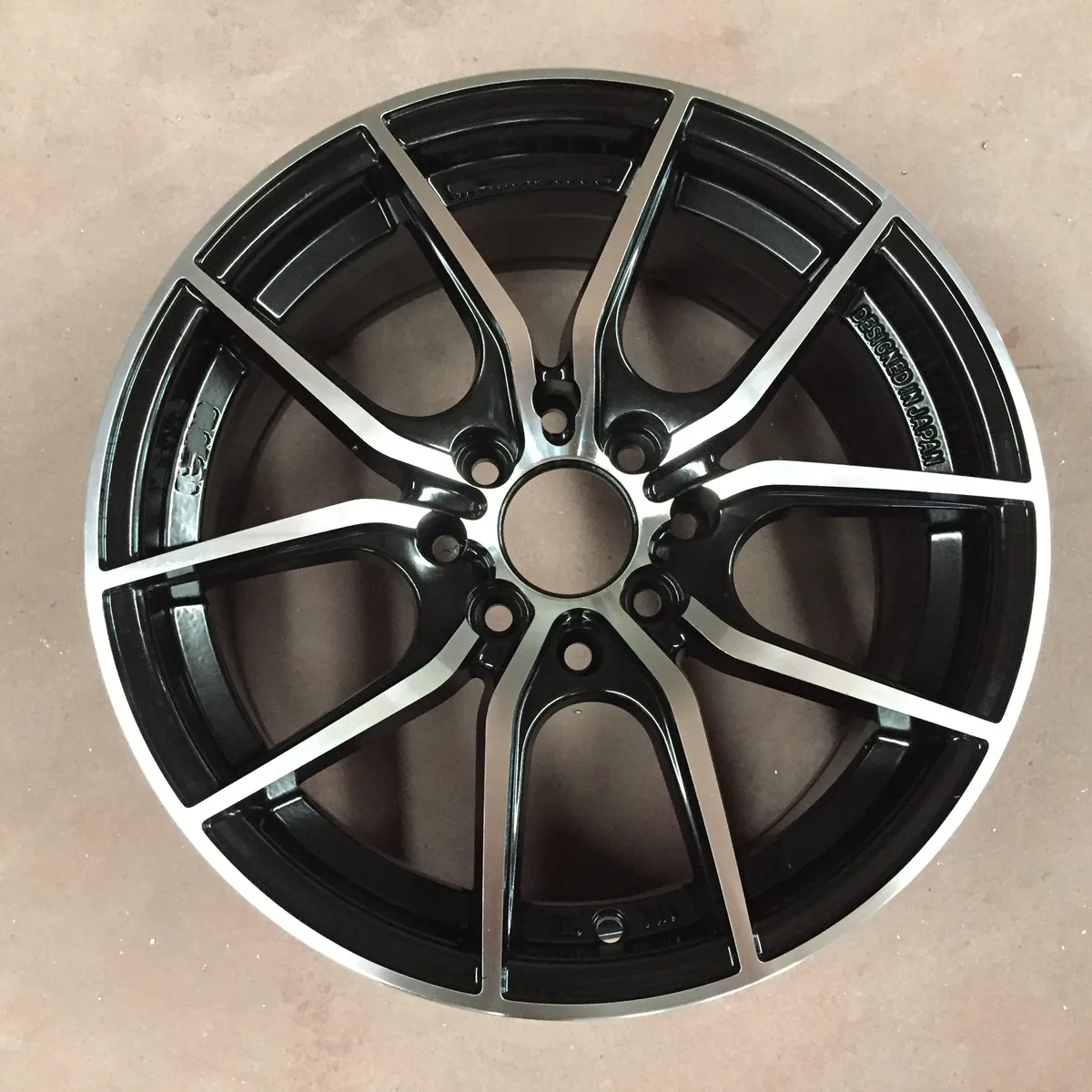 550 Popular customized aluminum 8X114.3 15 inch black multi spoke alloy car wheels