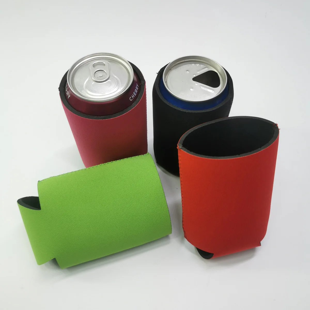Wholesale Reusable Standard 330 Ml Blank Neoprene Beer Can Cooler Holder Approving Customized