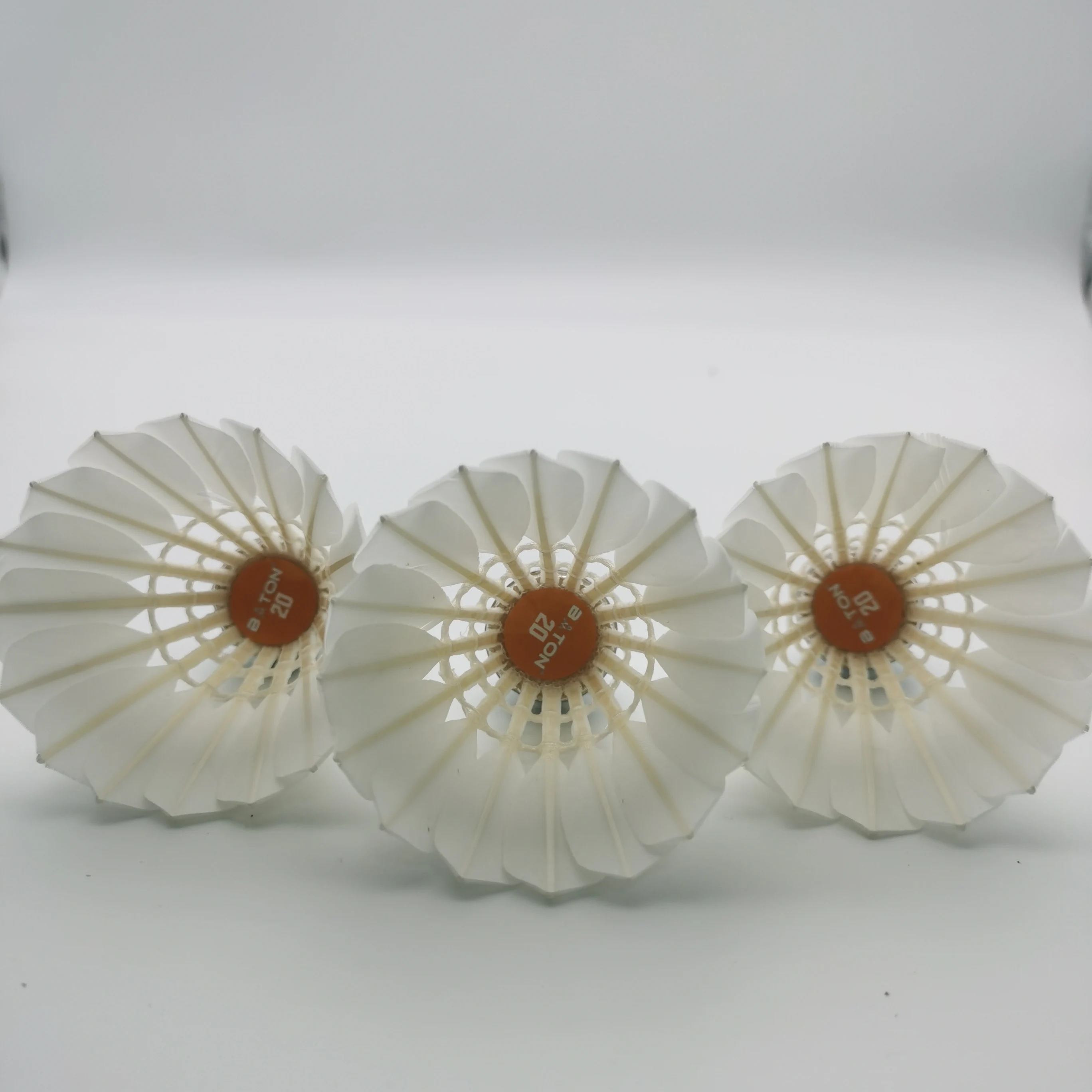 International Badminton Shuttlecock Grade Cigu Duck Goose Feather Material 2-Layer Natural Cork Professional Players Quality