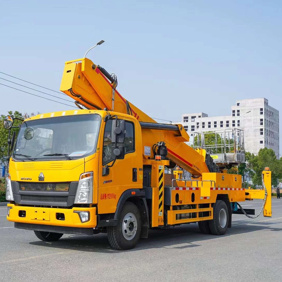 HOWO 30m 34m 38meters Man Lift Articulating Arm Lift Telescopic Manlift High-altitude  Aerial Work Platform Truck