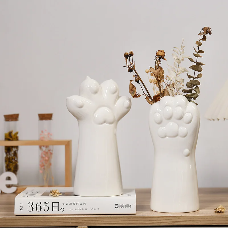 Ceramic Vase for Home Decor Creative Living Room Flower Arrangement with Dried Flowers Simple and Elegant Crafted Design