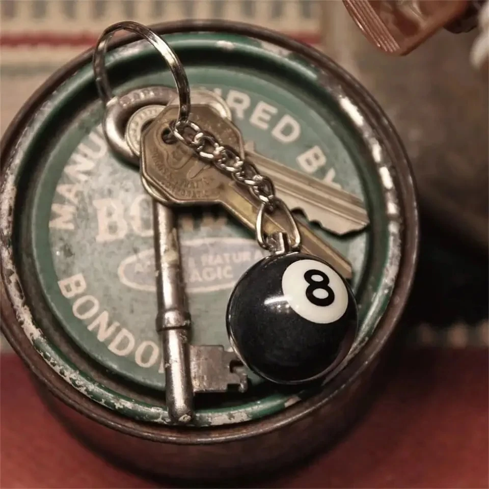 Fashion Simulation Resin 2.5cm Mini Magic Billiard Black 8 Ball Keychain for Gift