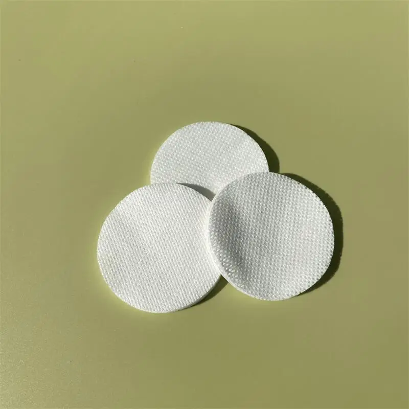 Одноразовые нетканые косметические круглые ватные тампоны YM37 для ухода за кожей