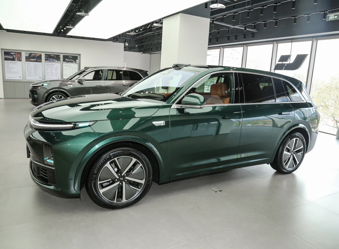 Идеальный автомобиль-идеальный L7 2024 Макс горячая Распродажа электрический автомобиль новые энергетические транспортные средства такси онлайн