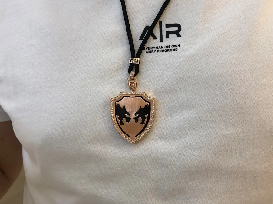 Popular Animal Design Diamond Cat 18K Solid Brushed Gold Pendant Necklace