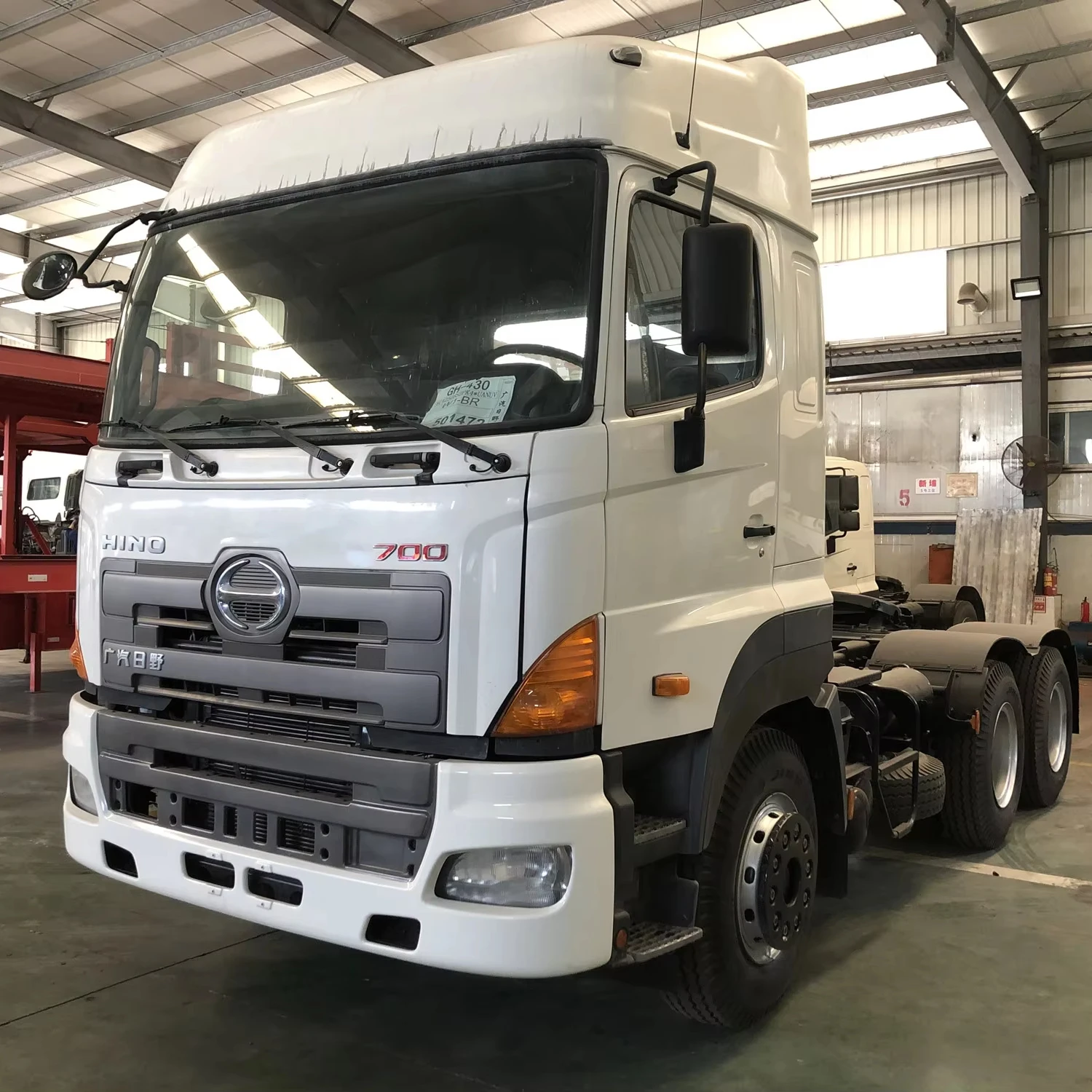 New Hino 700 6x4 420hp tractor truck made in Japan