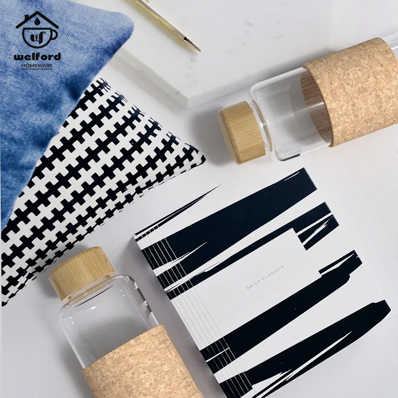 
WF-DK-GL08 cork Drinking water bottle glass bottle Carafe Bamboo Wooden cover 