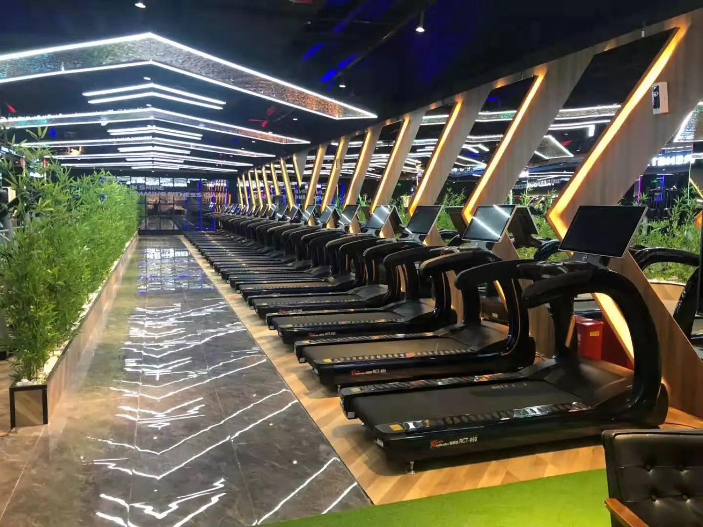 Commercial Gym Equipment Fitness Running Treadmill Machines Cheap Commercial Treadmill for Exercise Program