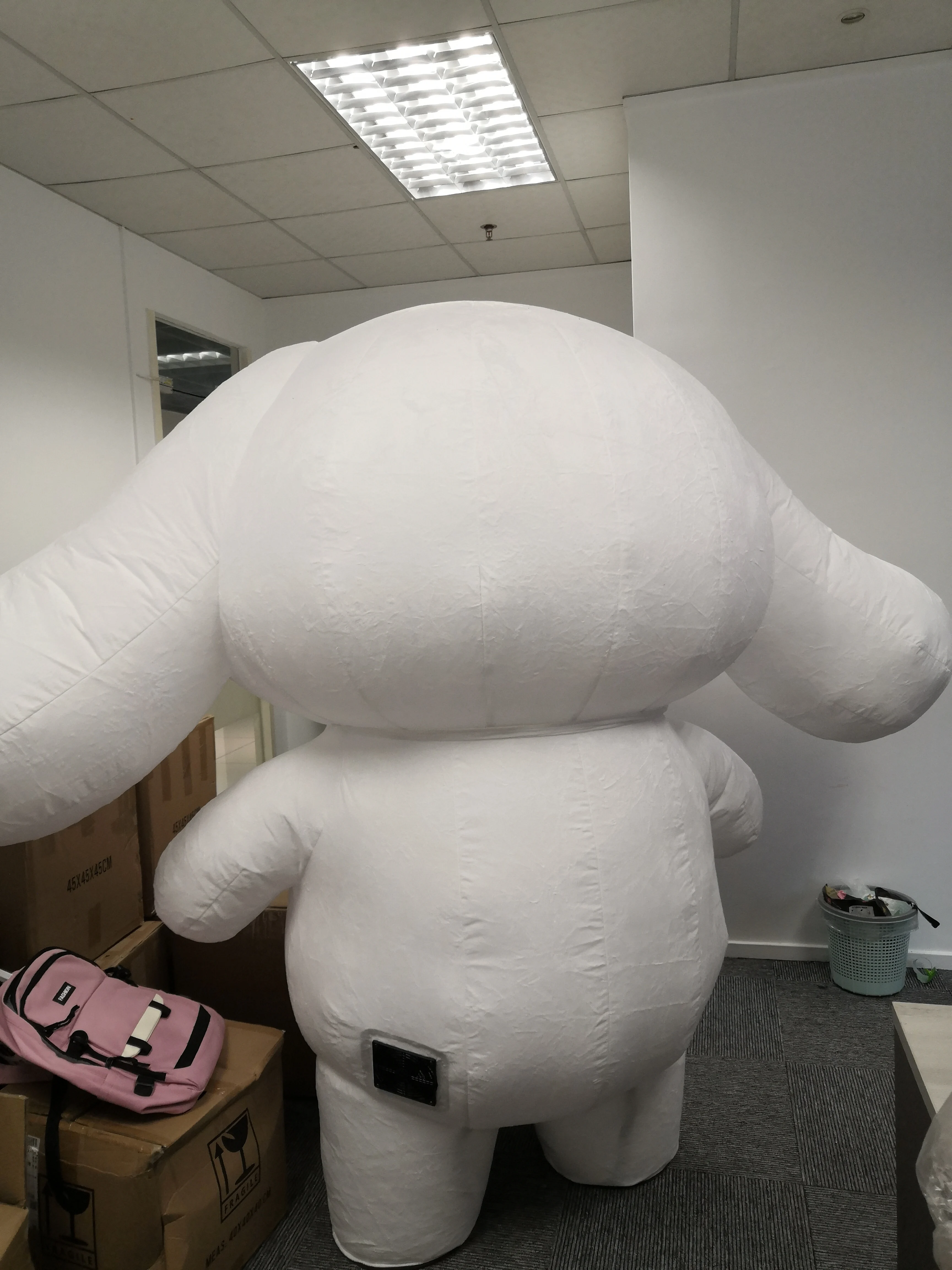 Giant Walking Moving Cosplay Cartoon Inflatable Cinnamon dog Plush Sanrio Inflatable Mascot Costume Suit For Adults