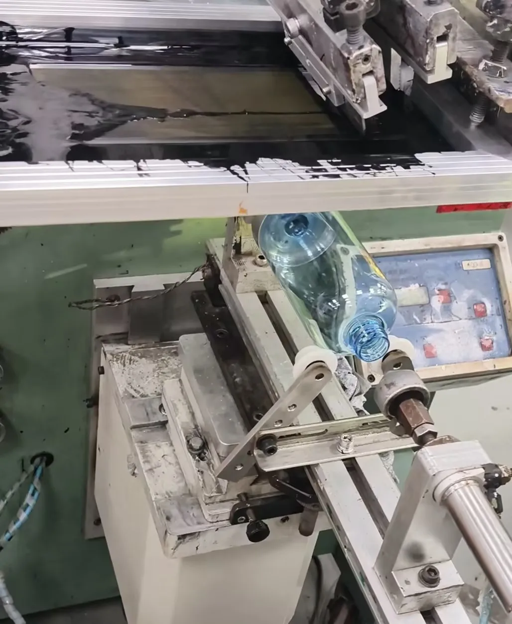 Semi-Automatic Single Color Screen Silk Printing Machine Servo Motors Screen Printer for Manufacturing Plant