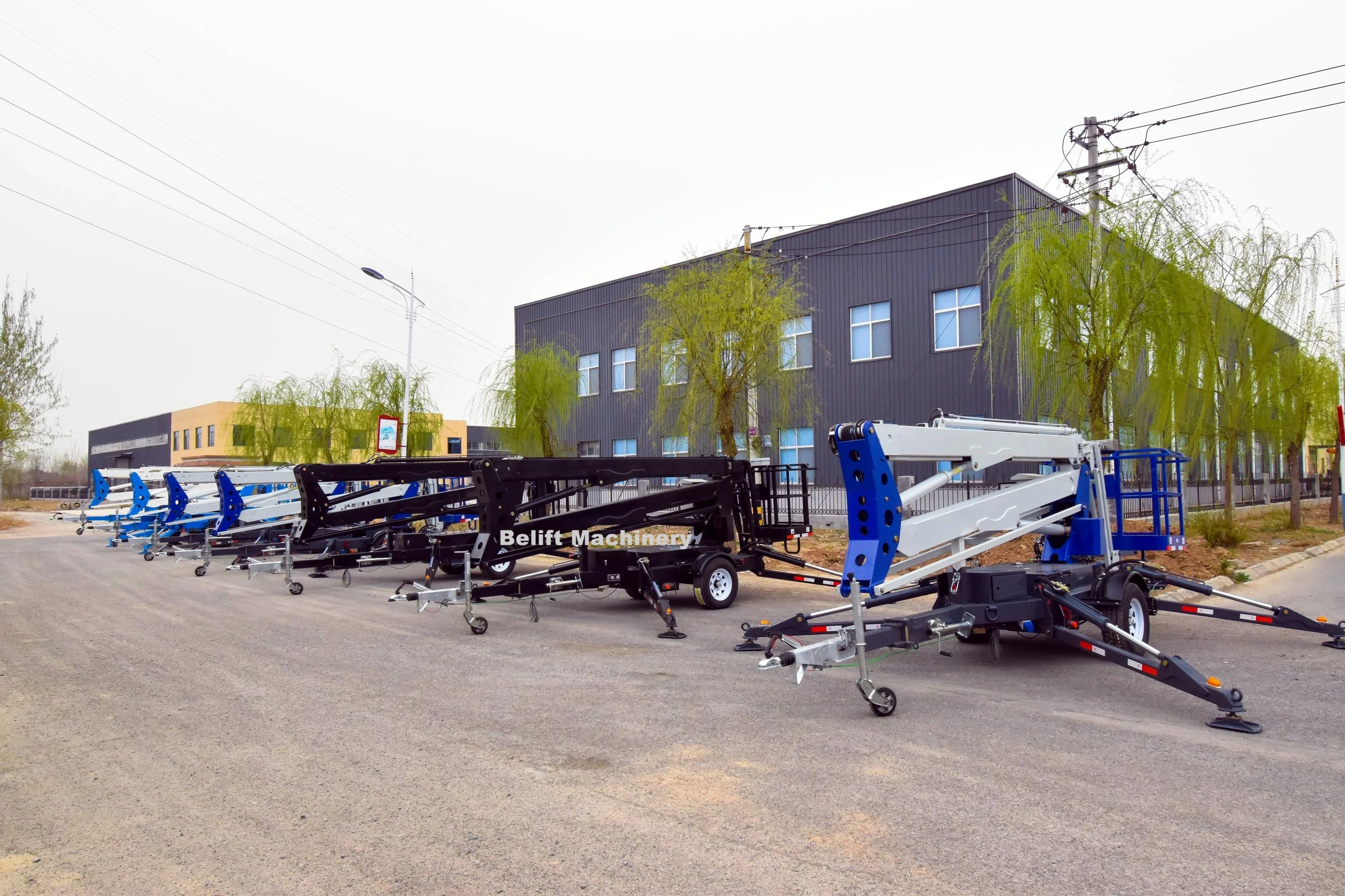 10m-24m Trailer Towing Manlift Articulated Boom Lift Truck Towable Telescoping Lift With Self Walking Device For Sale