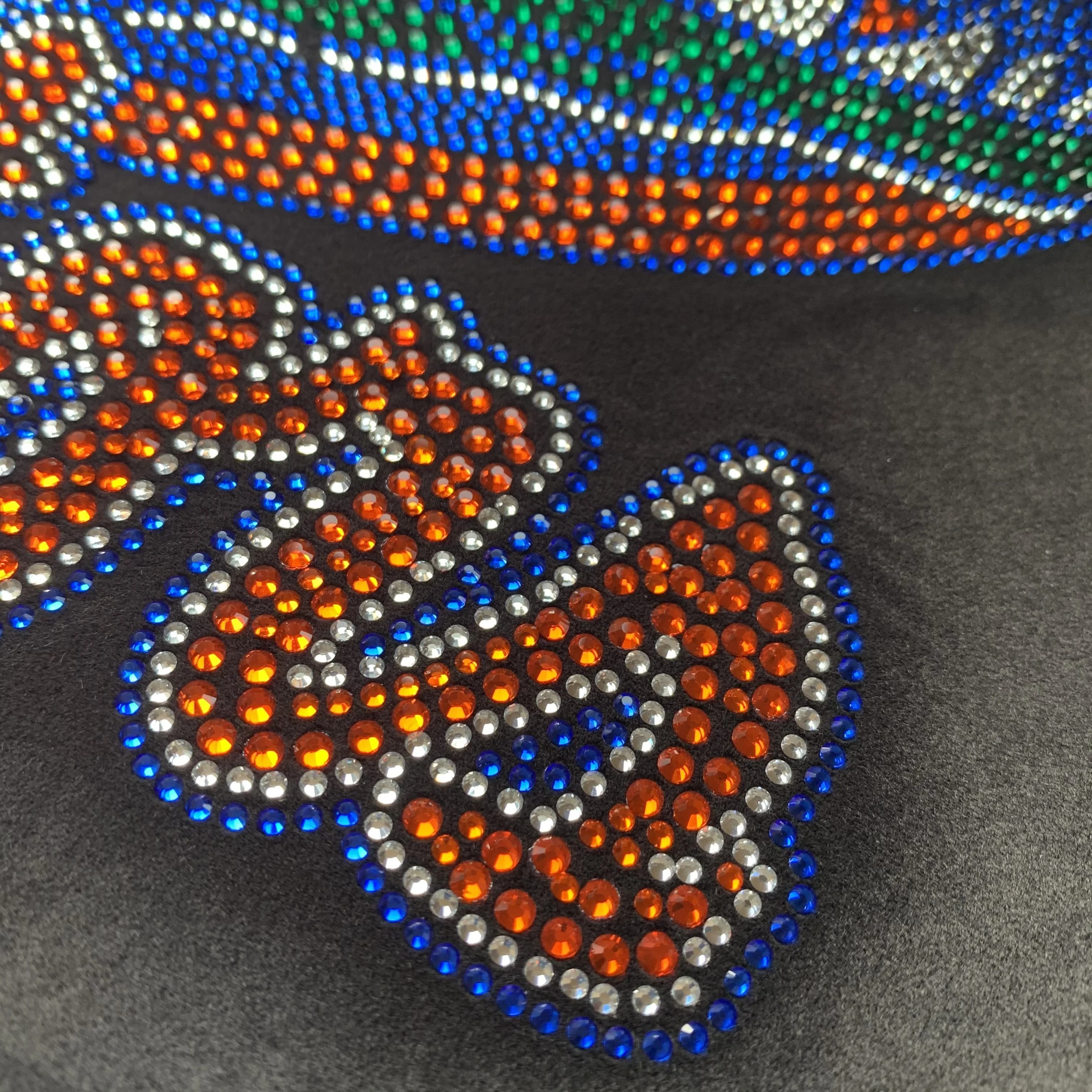 Wholesale Bling Teams Sports Logo Designs Iron On Football Basketball Baseball Hockey Rhinestone Heat Transfer for T-shirts