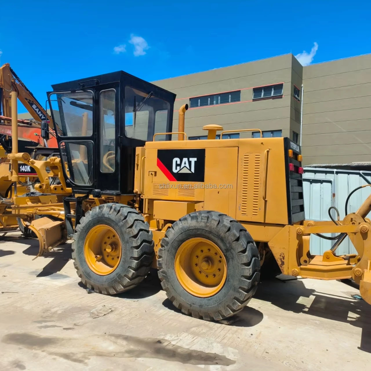Used CAT 140K grader with low price 14tons second hand grader wheel 4x4 Japan original wheel Caterpillar grader CAT140K hot sale
