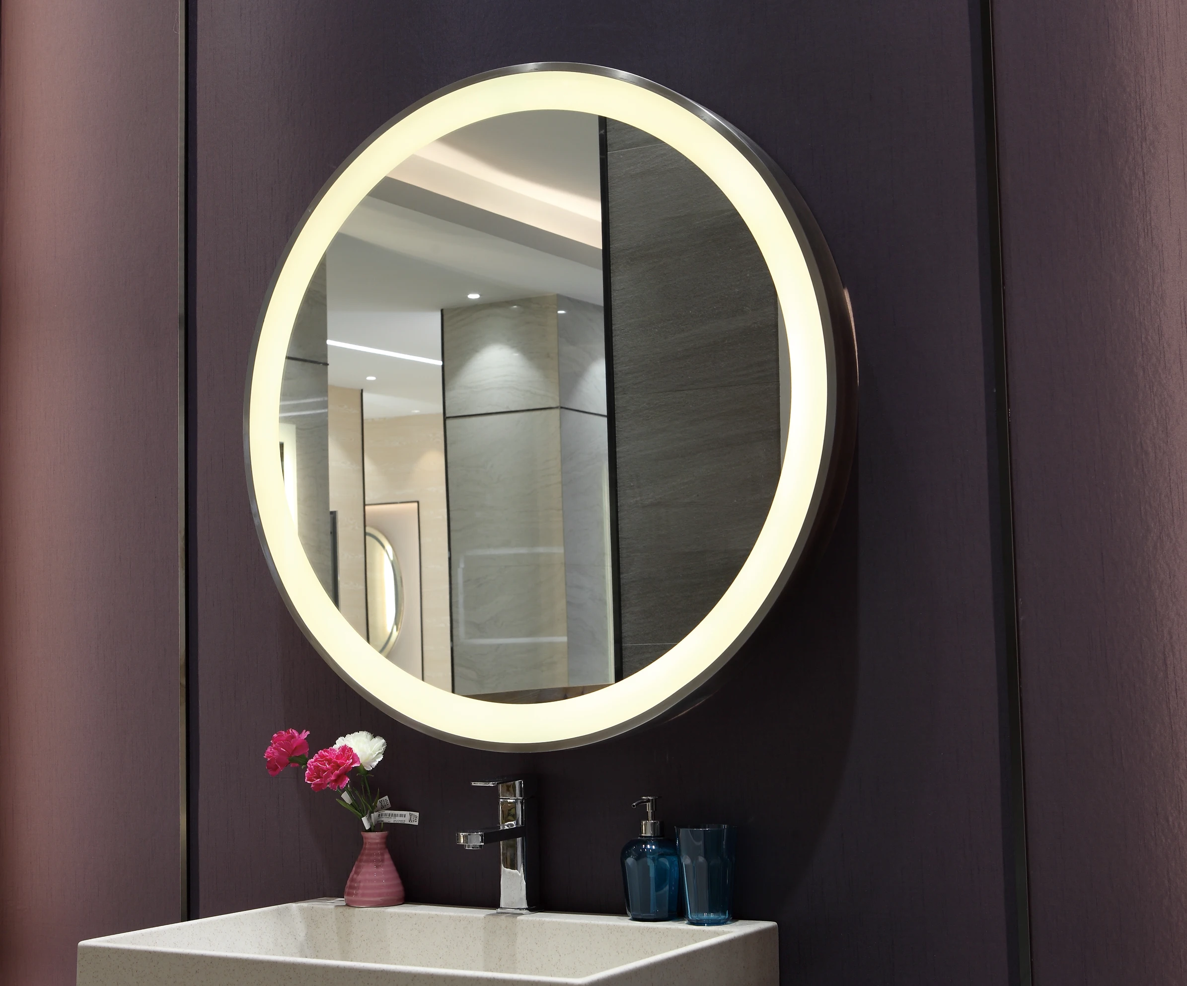 Hotel Wall Mounted Touch Switch Round  Backlit Makeup Hollywood Led Bathroom Vanity customized Mirror with Defogger and Frame