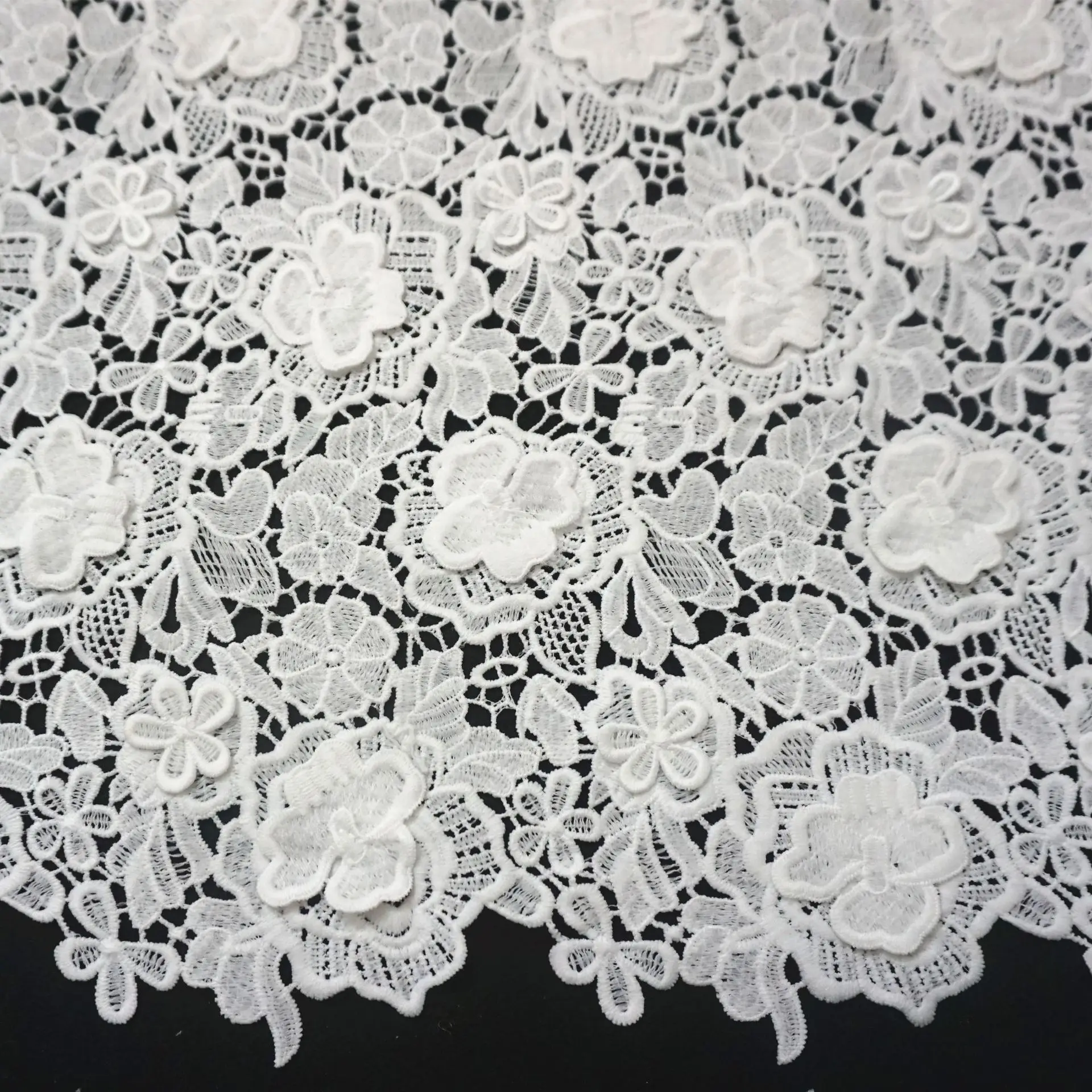 Excellent Quality New 3D Stereo Water-Soluble Embroidered 125cm Lace Fabric Milk Silk Full Home Textile Clothing Dyeable Plain