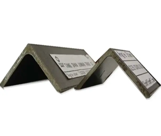 Good Quality Ss400 30*3 Hot Dipped Galvanized Steel Angle Bar